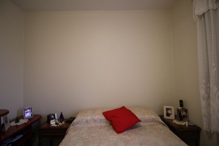 Quarto 1 de apartamento para alugar com 3 quartos, 76m² em Jardim Londrina, São Paulo
