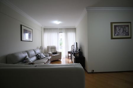 Sala de apartamento para alugar com 3 quartos, 76m² em Jardim Londrina, São Paulo