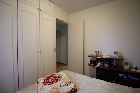Quarto 1 de apartamento para alugar com 3 quartos, 76m² em Jardim Londrina, São Paulo
