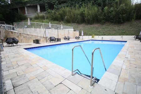 Apartamento para alugar com 76m², 3 quartos e 1 vagaÁrea comum - Piscina