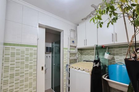 Casa de condomínio à venda com 180m², 3 quartos e 2 vagas Casa de condomínio à venda com 180m², 3 quartos e 2 vagasÁrea de Serviço