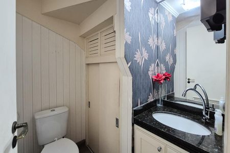Casa de condomínio à venda com 180m², 3 quartos e 2 vagas Casa de condomínio à venda com 180m², 3 quartos e 2 vagasLavabo