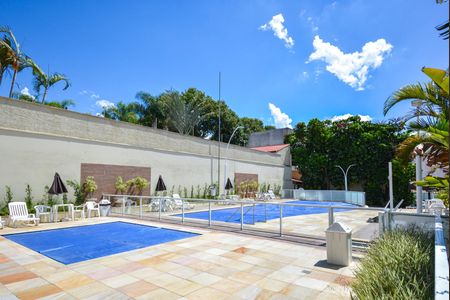 Casa de condomínio à venda com 180m², 3 quartos e 2 vagas Casa de condomínio à venda com 180m², 3 quartos e 2 vagasÁrea comum - Piscina
