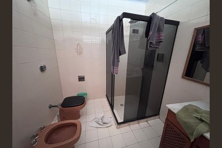 Casa de condomínio à venda com 600m², 6 quartos e 3 vagasBanheiro do quarto 5