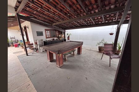 Casa de condomínio à venda com 600m², 6 quartos e 3 vagasÁrea externa