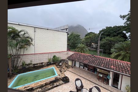 Casa de condomínio à venda com 600m², 6 quartos e 3 vagasVaranda