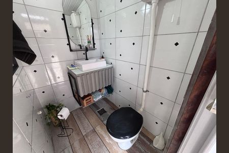 Casa de condomínio à venda com 600m², 6 quartos e 3 vagasLavabo externo