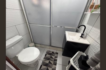 Casa de condomínio à venda com 600m², 6 quartos e 3 vagasBanheiro de serviço