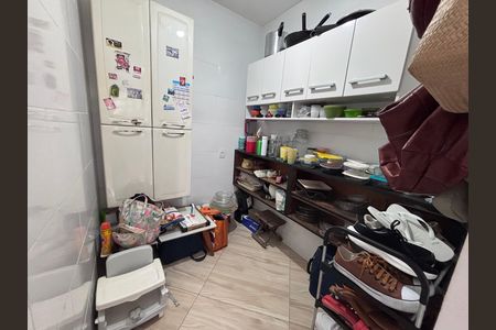 Casa de condomínio à venda com 600m², 6 quartos e 3 vagasDespensa