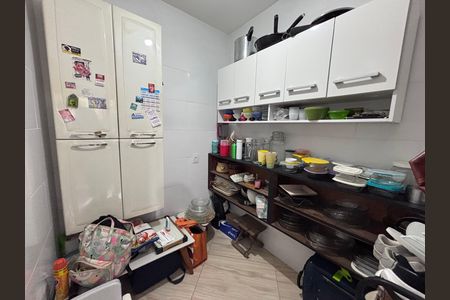 Casa de condomínio à venda com 600m², 6 quartos e 3 vagasDespensa
