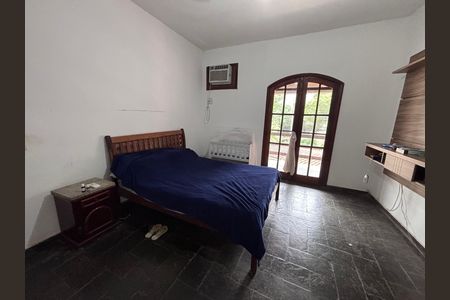 Casa de condomínio à venda com 600m², 6 quartos e 3 vagasQuarto 4