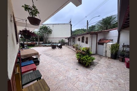 Casa de condomínio à venda com 600m², 6 quartos e 3 vagasÁrea externa
