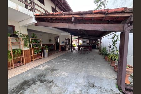 Casa de condomínio à venda com 600m², 6 quartos e 3 vagasÁrea externa