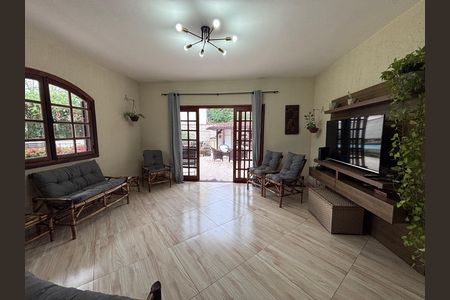 Casa de condomínio à venda com 600m², 6 quartos e 3 vagasSala 2