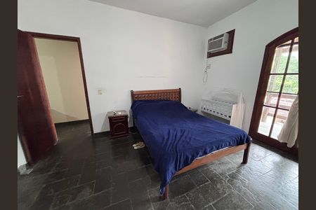 Casa de condomínio à venda com 600m², 6 quartos e 3 vagasQuarto 4