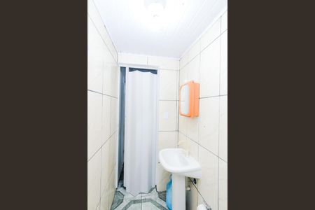 Banheiro de casa para alugar com 1 quarto, 45m² em Parque Mikail, Guarulhos