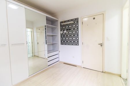 Casa de condomínio à venda com 60m², 2 quartos e 2 vagas Casa de condomínio à venda com 60m², 2 quartos e 2 vagasSuíte