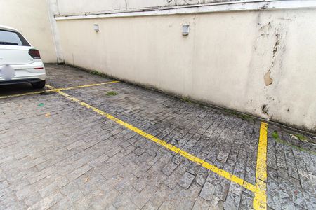 Casa de condomínio à venda com 60m², 2 quartos e 2 vagas Casa de condomínio à venda com 60m², 2 quartos e 2 vagasVaga 2