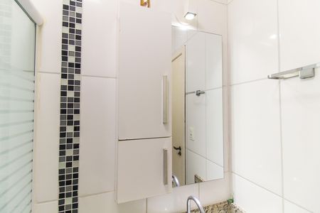 Casa de condomínio à venda com 60m², 2 quartos e 2 vagas Casa de condomínio à venda com 60m², 2 quartos e 2 vagasBanheiro da Suíte