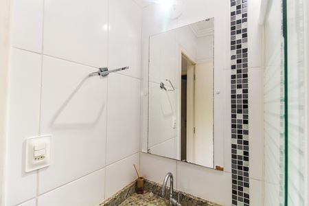 Casa de condomínio à venda com 60m², 2 quartos e 2 vagas Casa de condomínio à venda com 60m², 2 quartos e 2 vagasBanheiro 2
