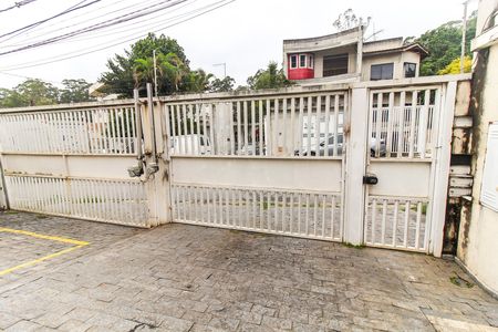Casa de condomínio à venda com 60m², 2 quartos e 2 vagas Casa de condomínio à venda com 60m², 2 quartos e 2 vagasEntrada