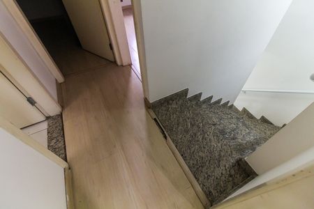 Casa de condomínio à venda com 60m², 2 quartos e 2 vagas Casa de condomínio à venda com 60m², 2 quartos e 2 vagasHall