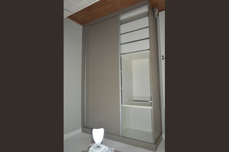 Quarto 1 de apartamento para alugar com 2 quartos, 56m² em Jardim Heitor Rigon, Ribeirão Preto