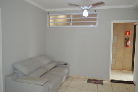Sala de apartamento para alugar com 2 quartos, 56m² em Jardim Heitor Rigon, Ribeirão Preto
