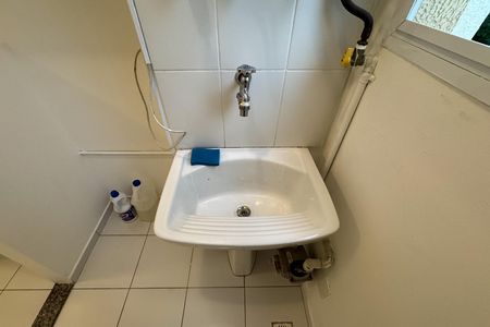 Apartamento para alugar com 49m², 2 quartos e 1 vaga Apartamento para alugar com 49m², 2 quartos e 1 vagaÁrea de Serviço