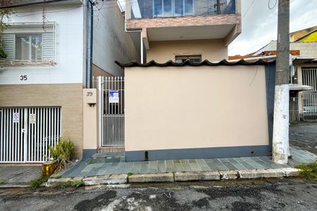 Casa para alugar com 100m², 2 quartos e sem vaga Casa para alugar com 100m², 2 quartos e sem vagaPlaquinha