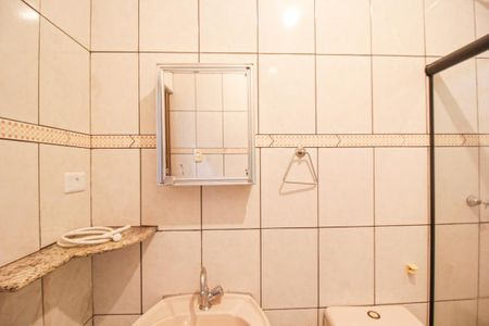 Casa para alugar com 100m², 2 quartos e sem vaga Casa para alugar com 100m², 2 quartos e sem vagaBanheiro