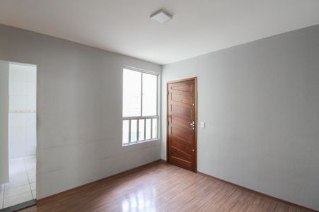 Sala de apartamento para alugar com 2 quartos, 50m² em Piratininga, Belo Horizonte