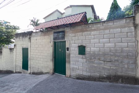 Fachada de apartamento para alugar com 2 quartos, 50m² em Piratininga, Belo Horizonte