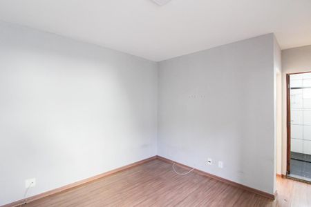 Sala de apartamento para alugar com 2 quartos, 50m² em Piratininga, Belo Horizonte