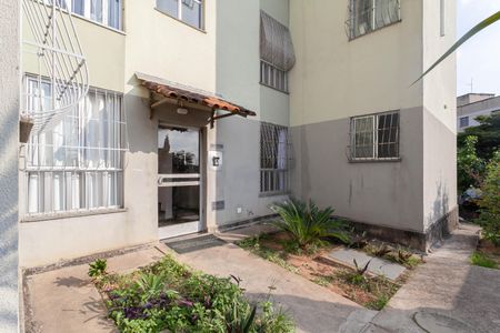 Entrada de apartamento para alugar com 2 quartos, 50m² em Piratininga, Belo Horizonte