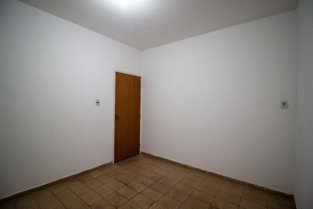Casa para alugar com 125m², 4 quartos e 2 vagas Casa para alugar com 125m², 4 quartos e 2 vagasQuarto Casa 2