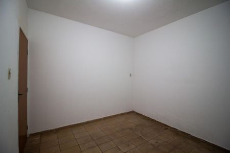 Casa para alugar com 125m², 4 quartos e 2 vagas Casa para alugar com 125m², 4 quartos e 2 vagasQuarto Casa 2