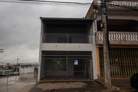 Casa para alugar com 125m², 4 quartos e 2 vagas Casa para alugar com 125m², 4 quartos e 2 vagasFachada