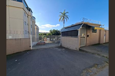 Apartamento para alugar com 48m², 2 quartos e 1 vaga Apartamento para alugar com 48m², 2 quartos e 1 vagaFachada