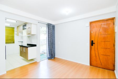 Sala de apartamento para alugar com 2 quartos, 48m² em Invernada, Guarulhos