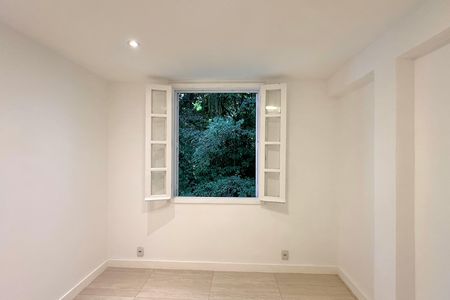 Apartamento para alugar com 90m², 2 quartos e 1 vaga