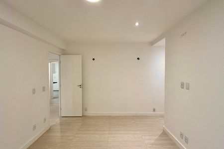 Apartamento para alugar com 90m², 2 quartos e 1 vaga