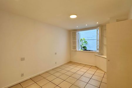 Apartamento para alugar com 90m², 2 quartos e 1 vaga