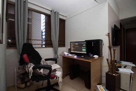 Sala de apartamento à venda com 3 quartos, 69m² em Csb 10, Brasília