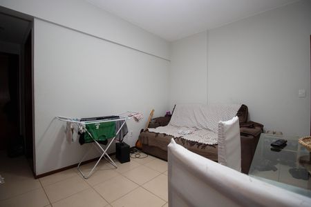 Apartamento à venda com 69m², 3 quartos e 1 vaga Apartamento à venda com 69m², 3 quartos e 1 vagaSala