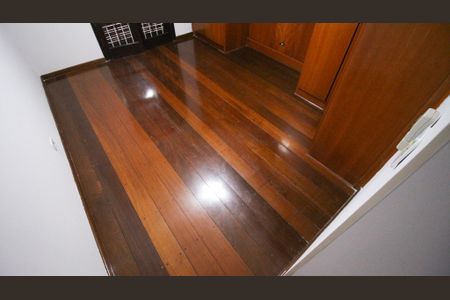 Casa à venda com 126m², 3 quartos e 2 vagasSuíte