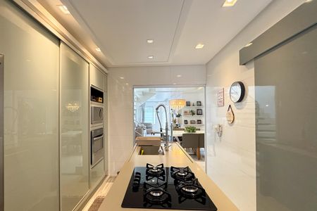Casa à venda com 200m², 3 quartos e 3 vagasCozinha 