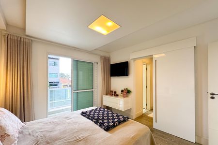 Casa à venda com 200m², 3 quartos e 3 vagasSuíte 3