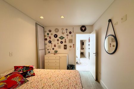 Casa à venda com 200m², 3 quartos e 3 vagasSuíte 1