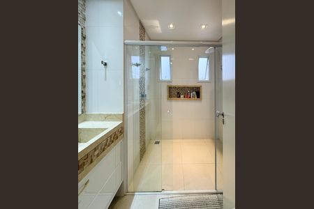 Casa à venda com 200m², 3 quartos e 3 vagasBanheiro - Suíte 3